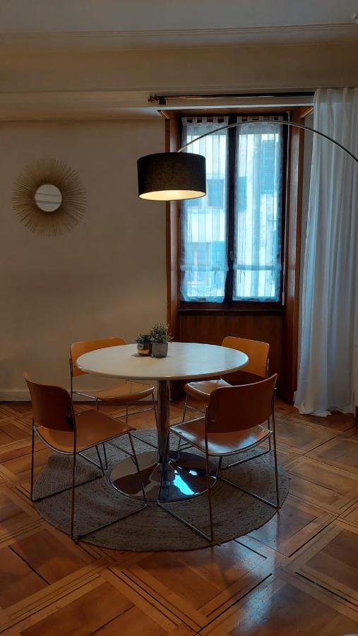 Le Vintage - Appartement En Plein Coeur De La Vieille Ville Annecy Luaran gambar