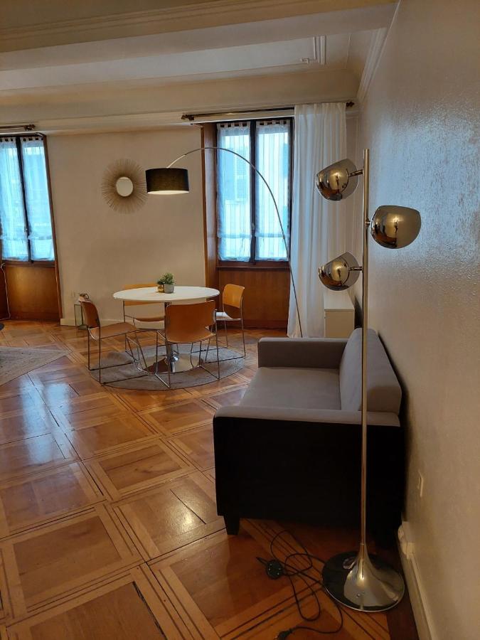 Le Vintage - Appartement En Plein Coeur De La Vieille Ville Annecy Luaran gambar