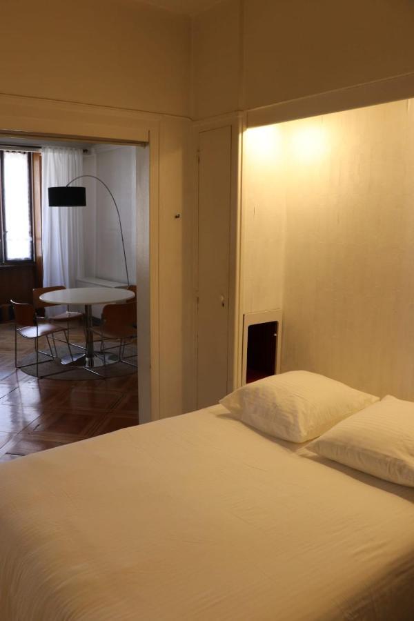 Le Vintage - Appartement En Plein Coeur De La Vieille Ville Annecy Luaran gambar